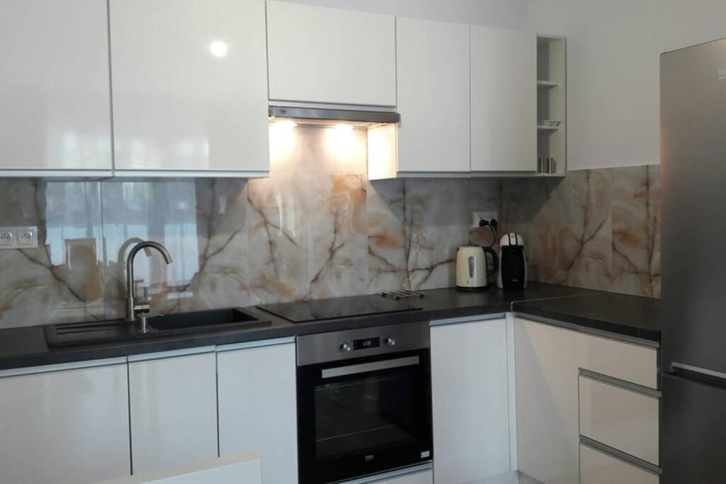 Lux Apartment Close To Medicover And Paley Варшава Экстерьер фото
