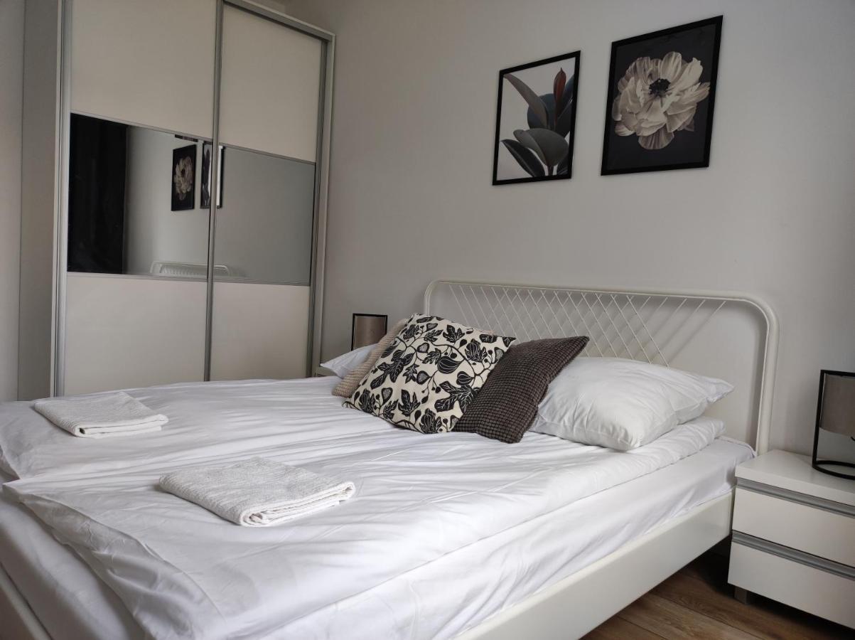 Lux Apartment Close To Medicover And Paley Варшава Экстерьер фото